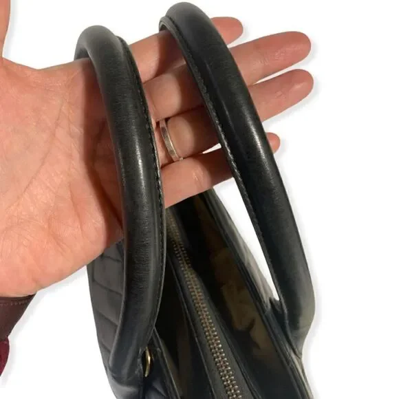 Vintage Chanel Chevron VStitch Tote - Picture 8 of 13